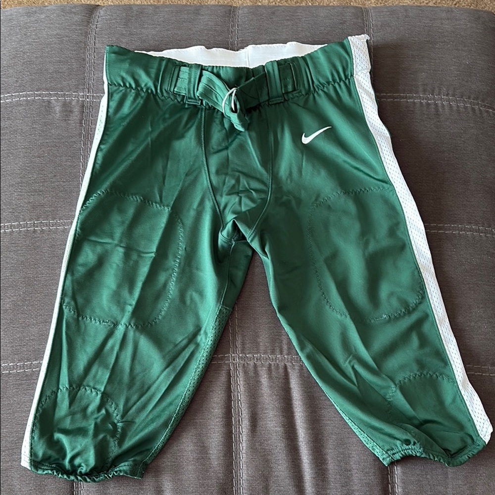 New Nike man’s Green Athletic. XL